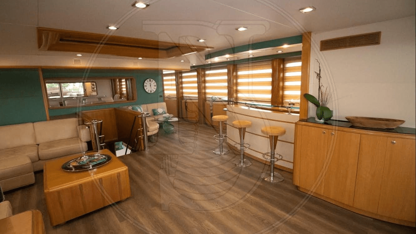 Angeles yacht thumbnail 6