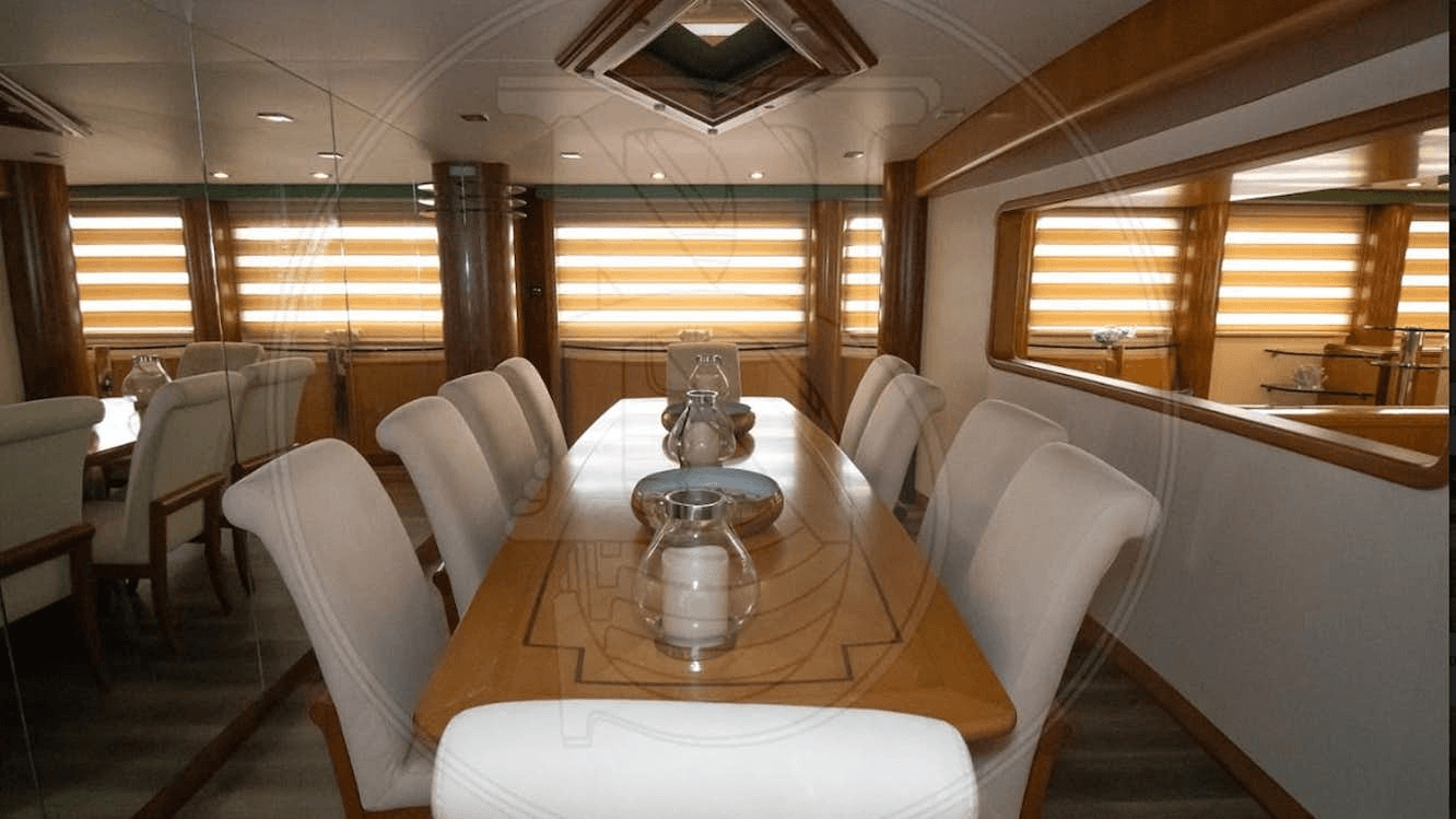 Angeles yacht thumbnail 8