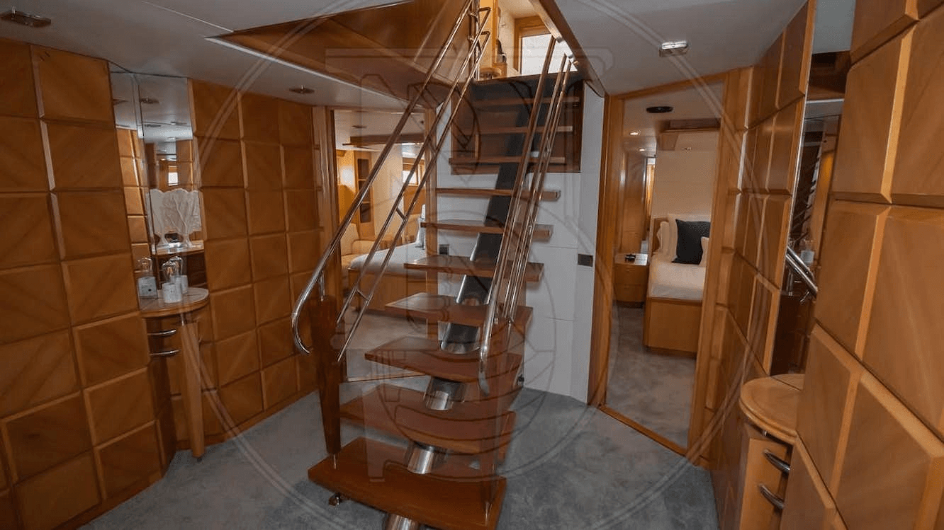 Angeles yacht thumbnail 11