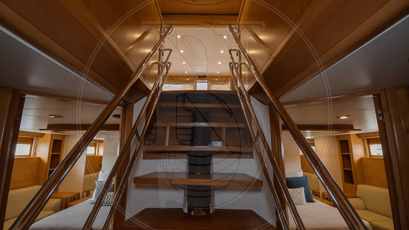 Angeles yacht thumbnail 12