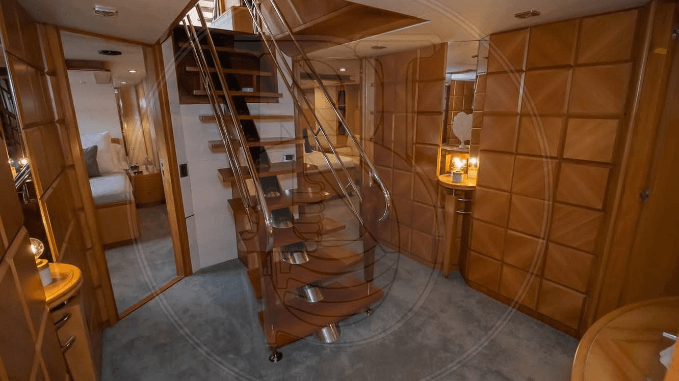 Angeles yacht thumbnail 13