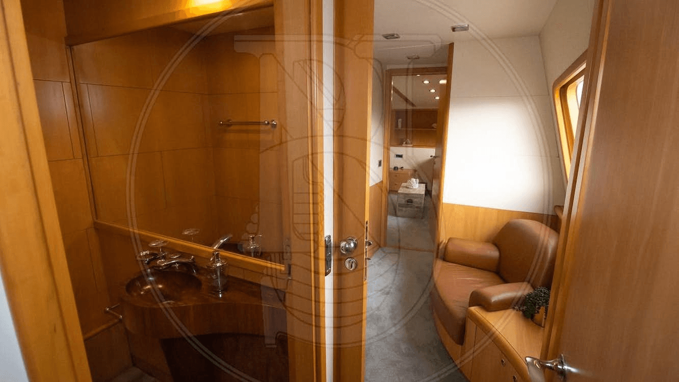 Angeles yacht thumbnail 15