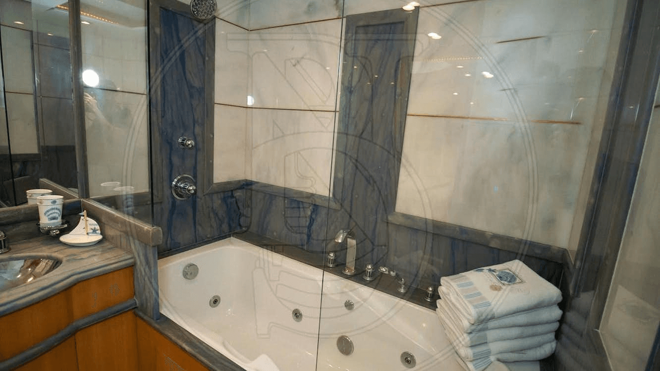 Angeles yacht thumbnail 19