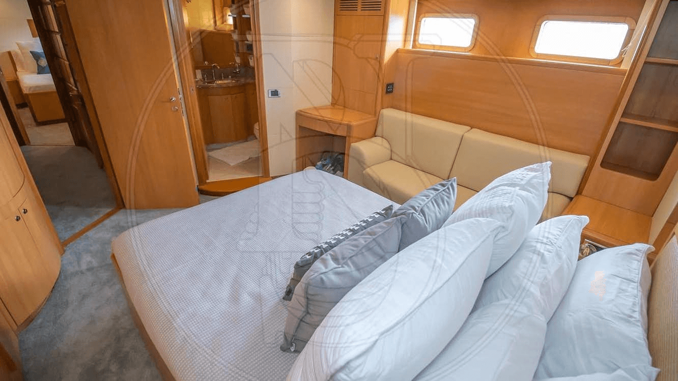 Angeles yacht thumbnail 23