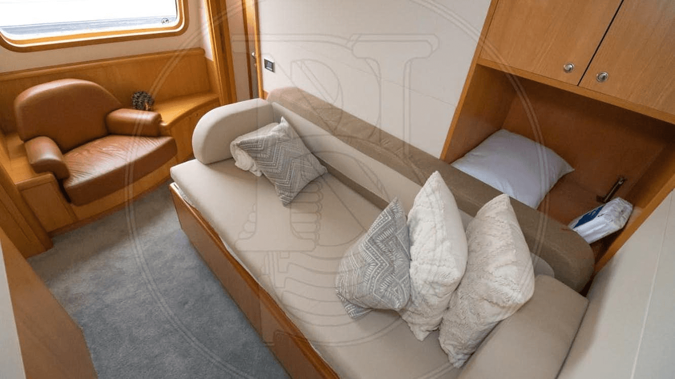 Angeles yacht thumbnail 26