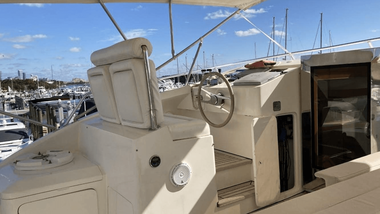 Angeles yacht thumbnail 39