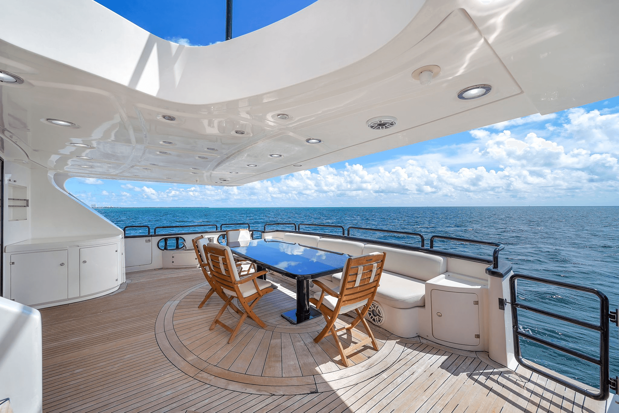 Infinity yacht thumbnail 12