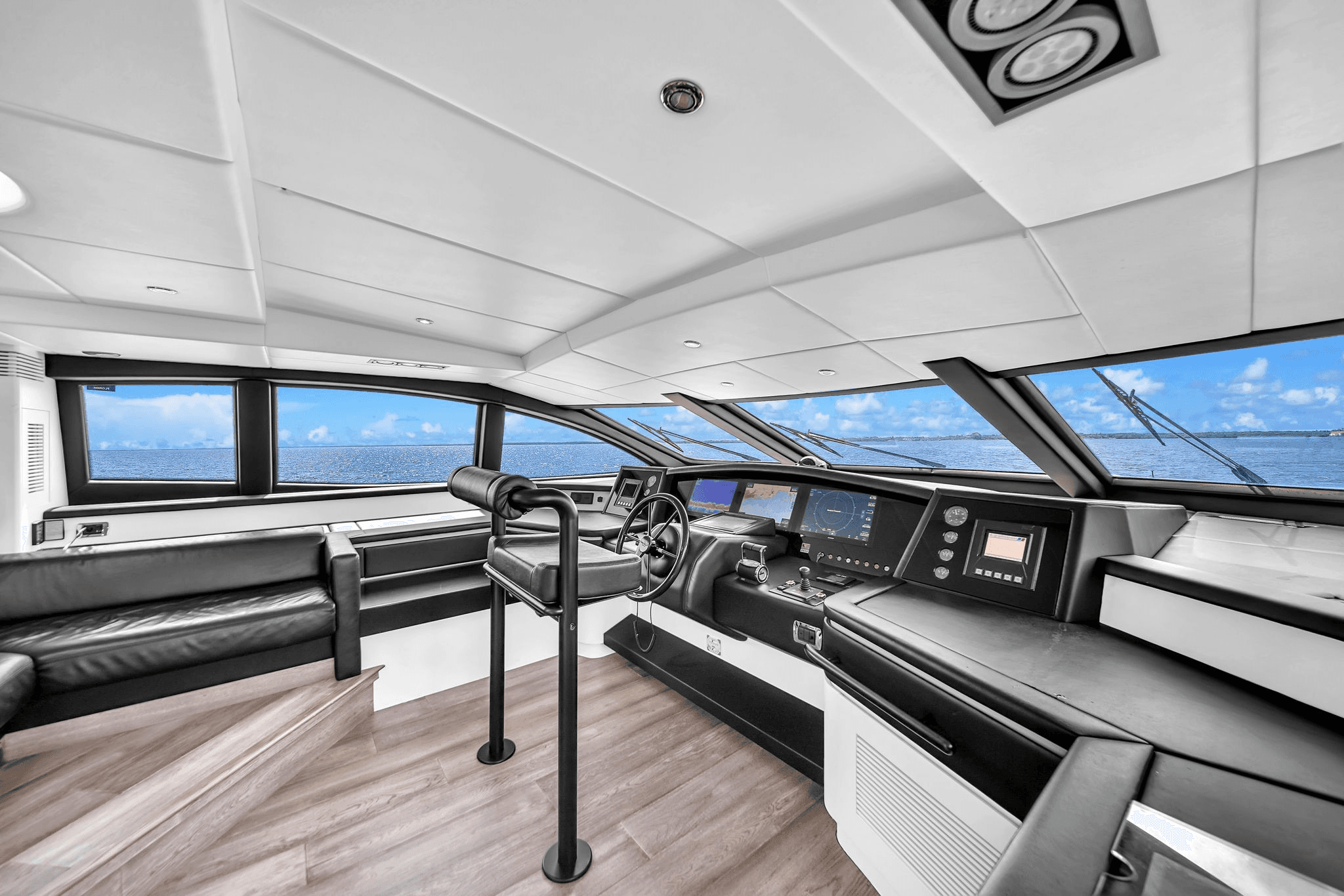 Infinity yacht thumbnail 16