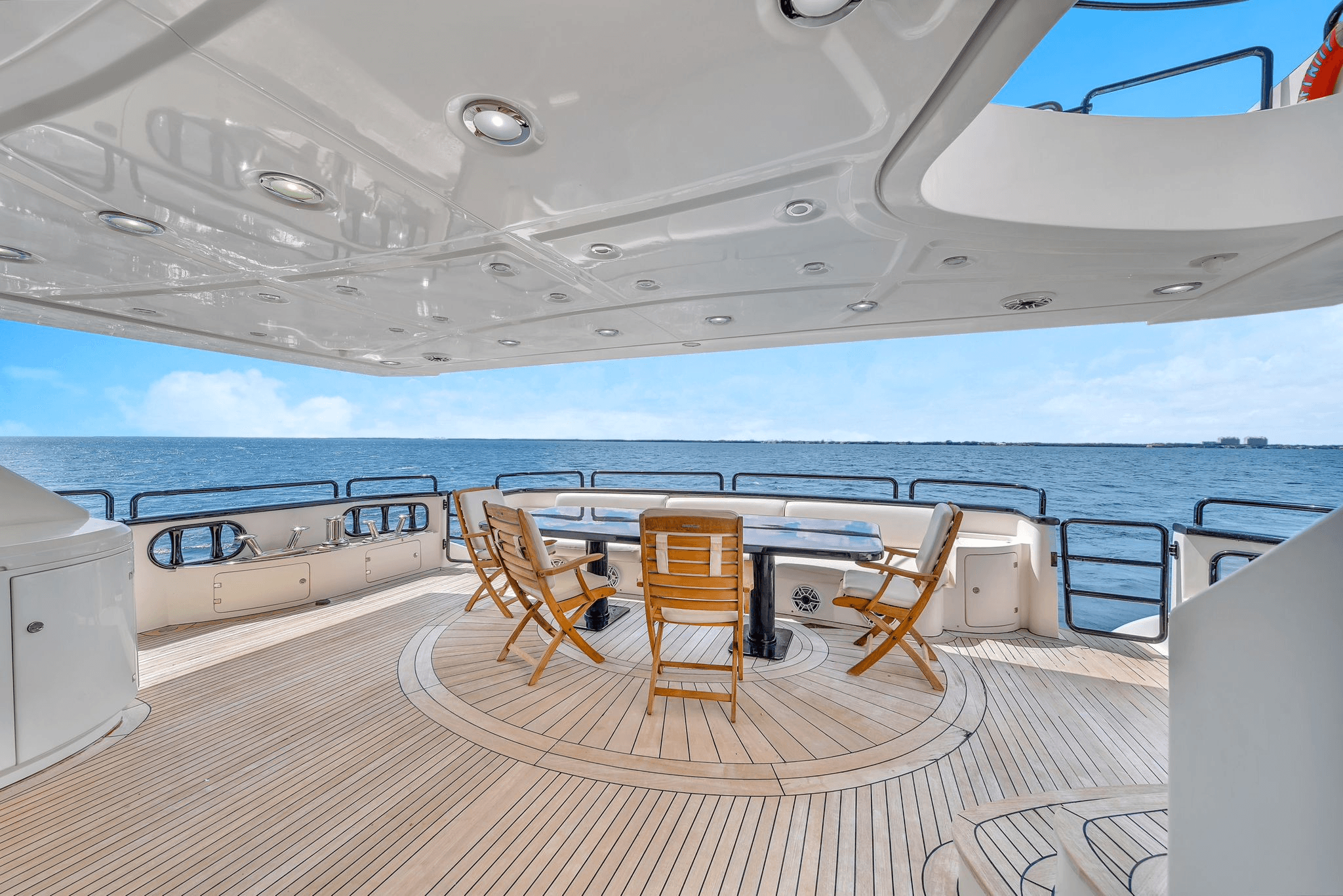 Infinity yacht thumbnail 36